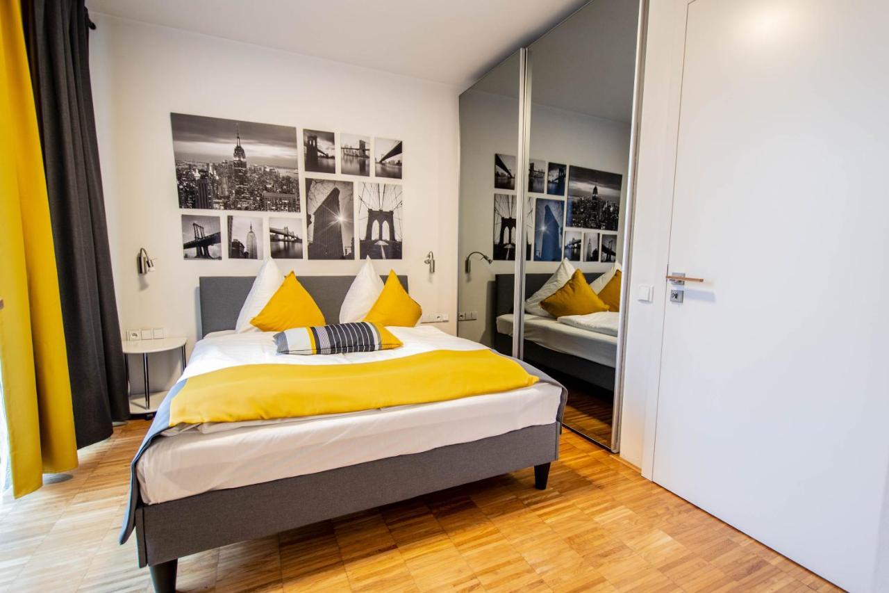 Modern Apartment With Balcony And Garage Prag Exterior foto